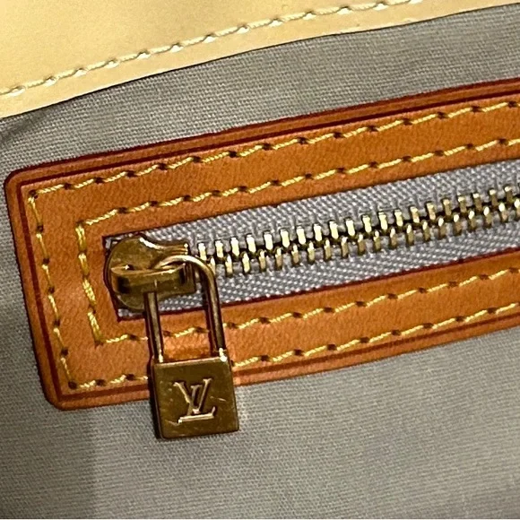 Louis Vuitton Vernis Reade PM Yellow Tote - EUC - Picture 12 of 15